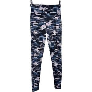 Onzie Hot Yoga Leggings Women's Size XS Stormy Camo blue, black, white, gray